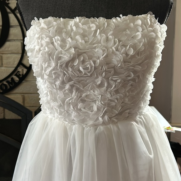 Do+Be White Mini Dress - Picture 3 of 14